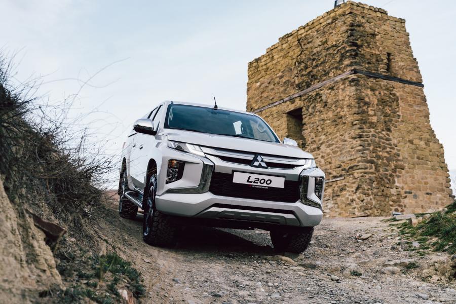  Mitsubishi L200 Double Cab 2019 года  (CIS) (фото 24 из 40)